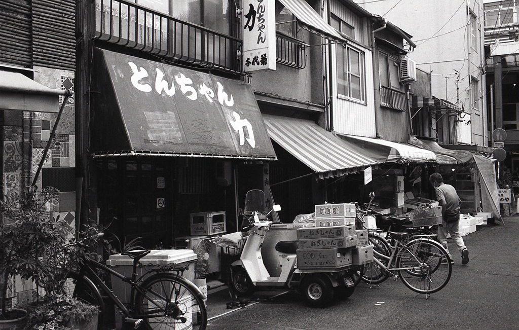 とんちゃんから生鮮食料品店
