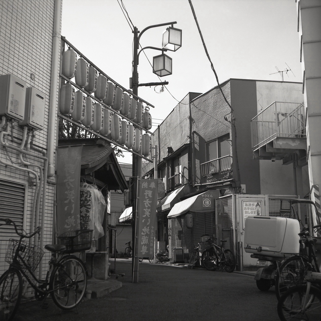 街角の地蔵尊