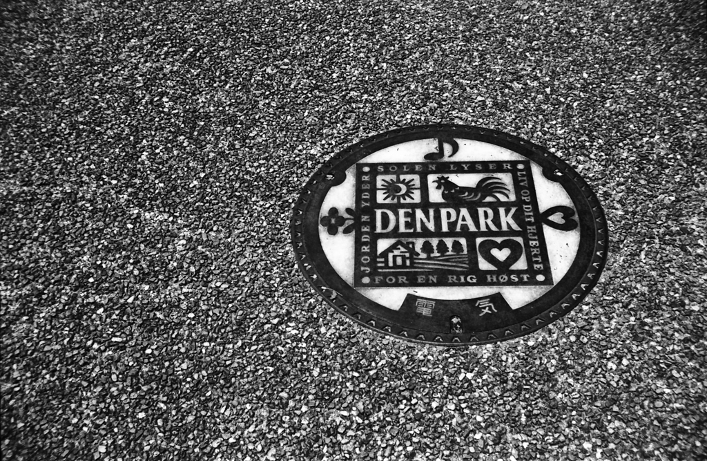 DENPARKのマンホール