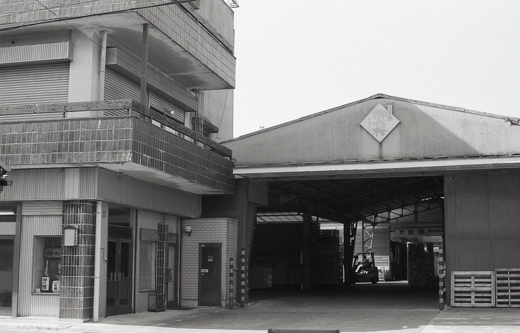 蔵元の店舗工場
