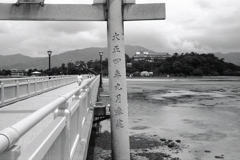 大正四年九月奉建の石灯篭