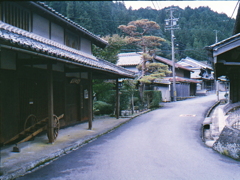 松阪市飯南波瀬本陣通り