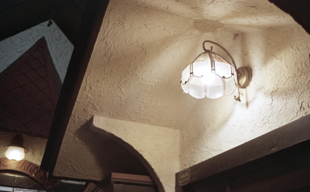 ロマンチックな外灯