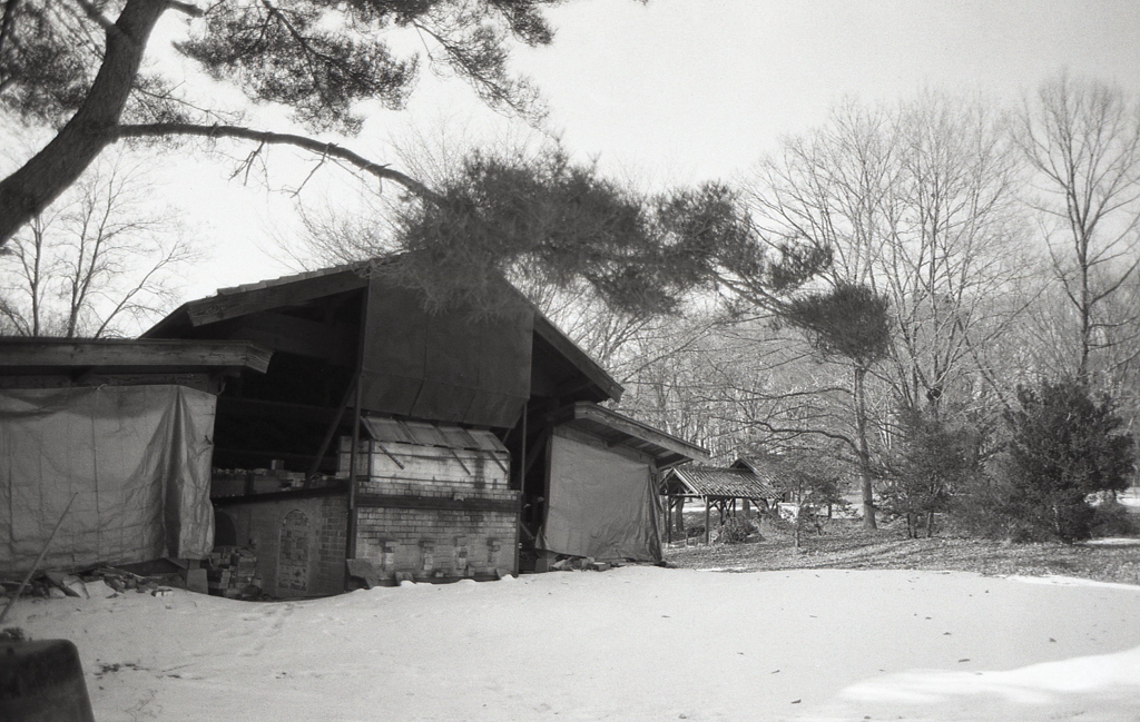 傾く屋根は登り窯でした。