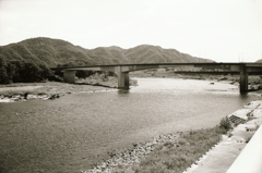 木曽川と中濃大橋