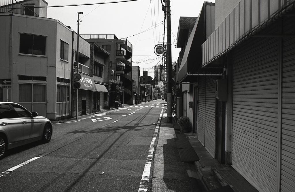 誰もいない土曜日の昼下がり　～旧・大松商店街