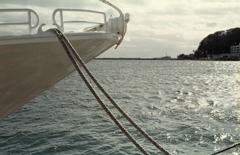 舳先と下田の海