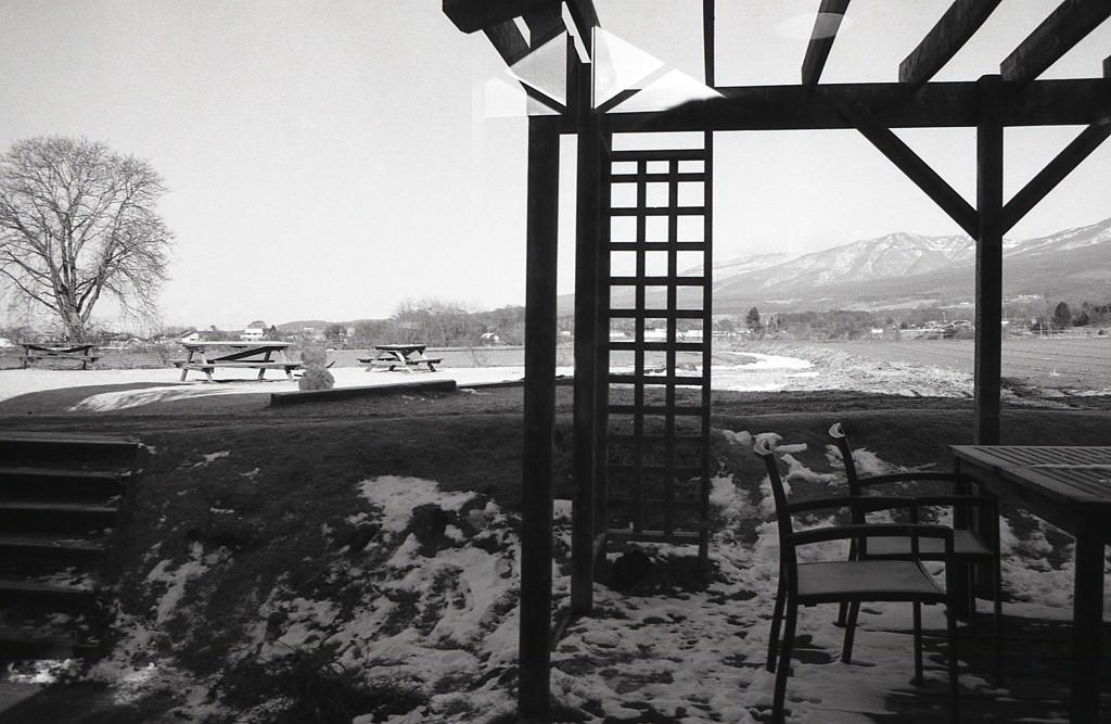 流石にテラス席は誰もいない。