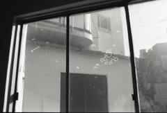 ガラスのラクガキ