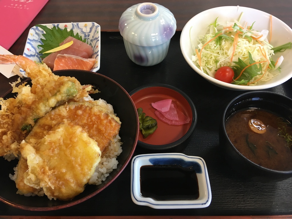 海老天丼ランチ￥990円也！