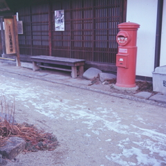 街道みちに残り雪