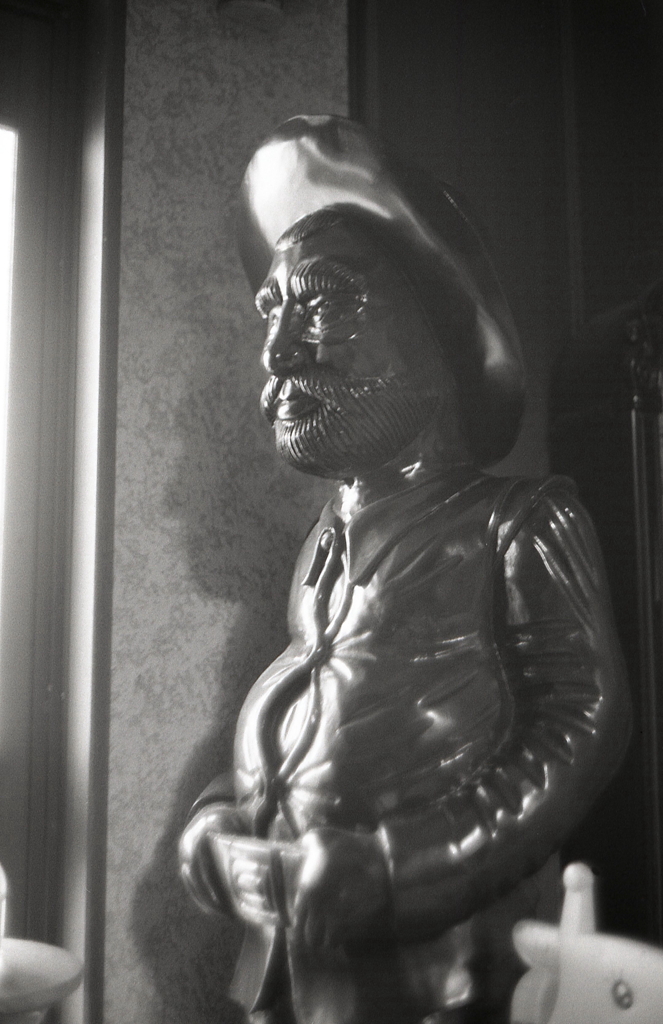 まずは手ブレ画像から（汗　～HI-MATIC E試写