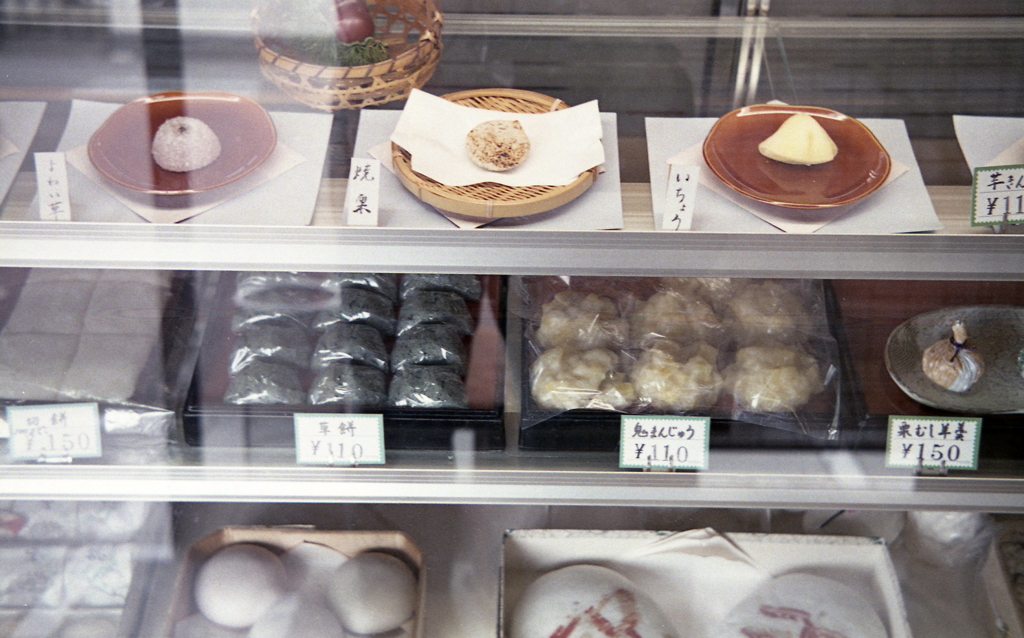 和菓子のショーケース