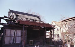 荒れ果てたお堂