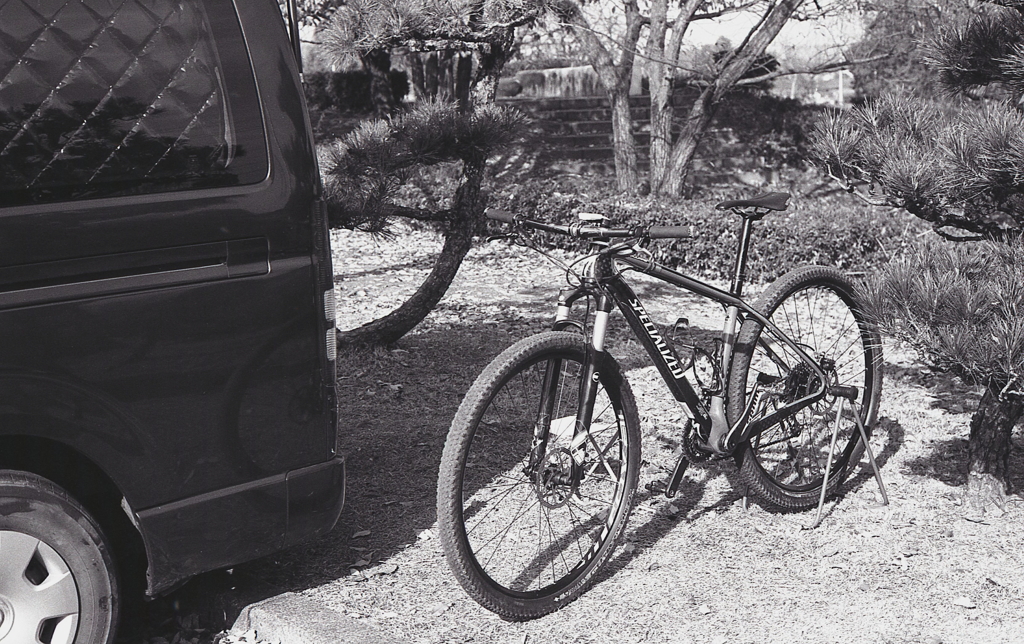 競技用マウンテンバイク