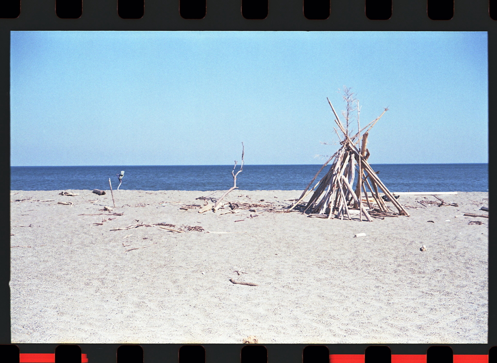 浜のインディアンハウス