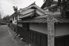 旧街道の街角