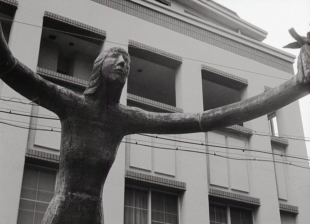 悲しそうな Woman