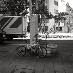 新栄で…折畳自転車（笑