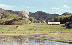 電車が来た！　～鉄道のある風景