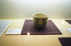 自画像茶碗　～日根野作三作