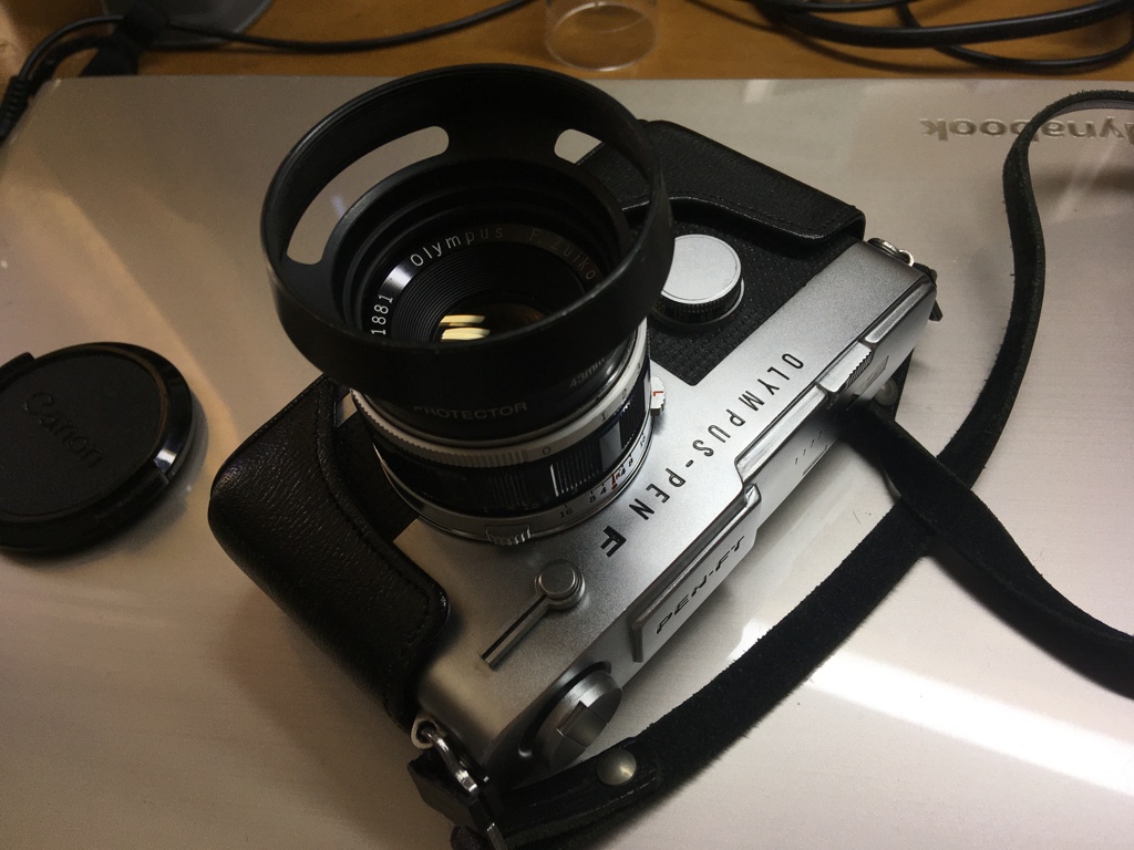 そして僕は途方に暮れた、じゃなくフィルムを詰めた。