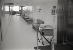 誰もいないフロア