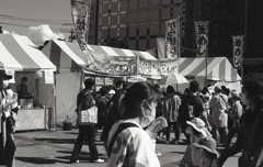 祭りと思うと景観がイマイチなんですが…（苦笑