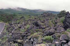 鬼の岩々