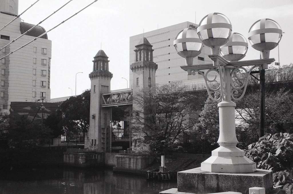 松重橋の街灯から