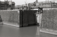 煉瓦積みの船頭平閘門