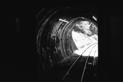 明知鉄道のトンネル