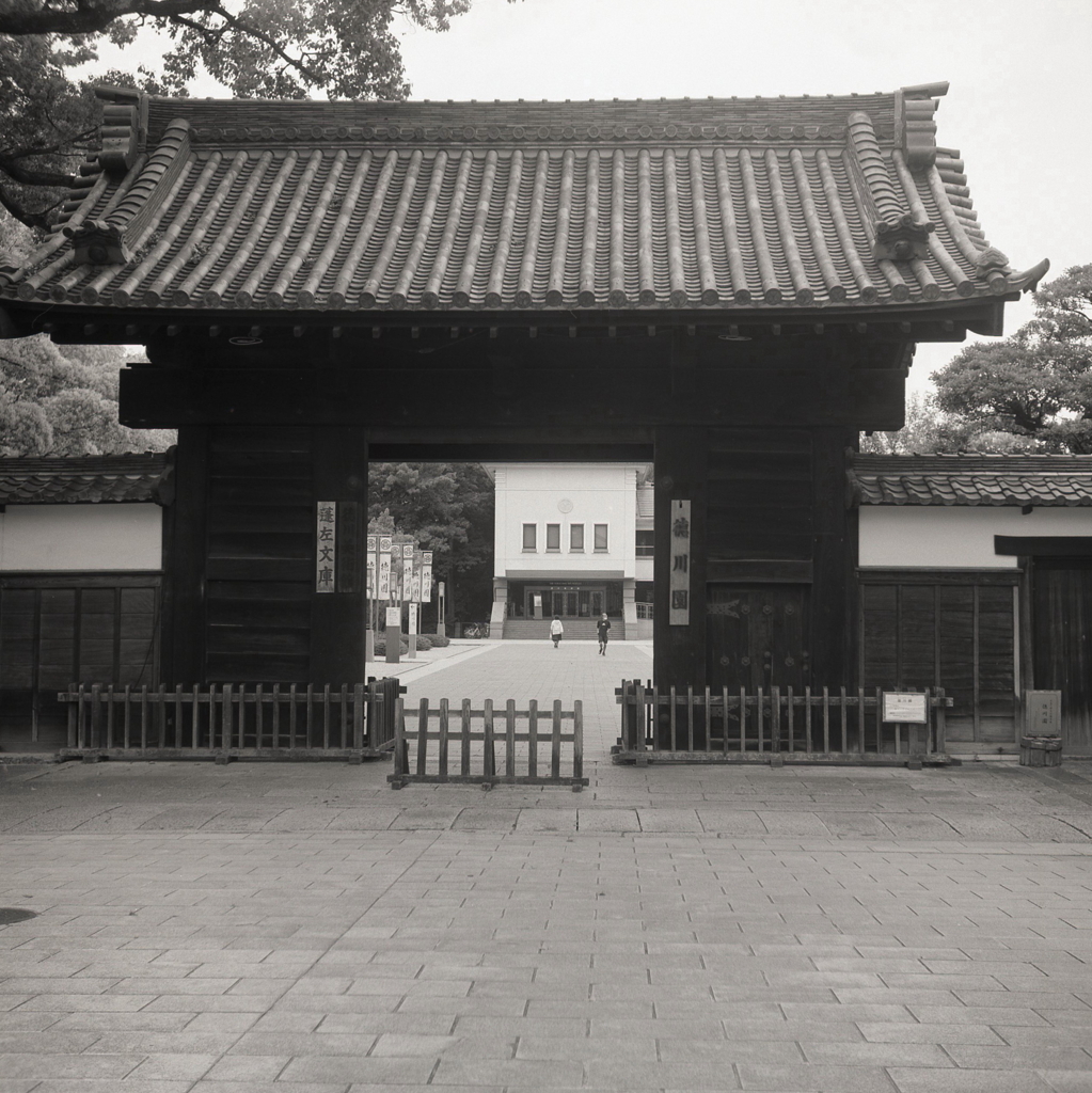徳川園正門