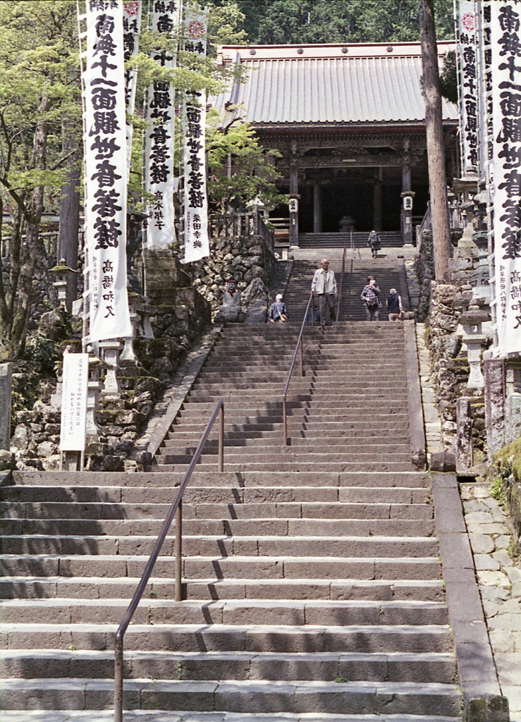 谷汲山華厳寺参道を撮り歩く