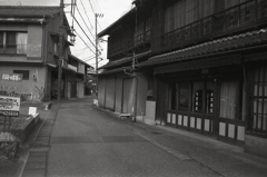 アーケードの途切れた旧街道