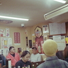満員御礼の角打ち店内