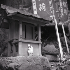 お狐さまの祠