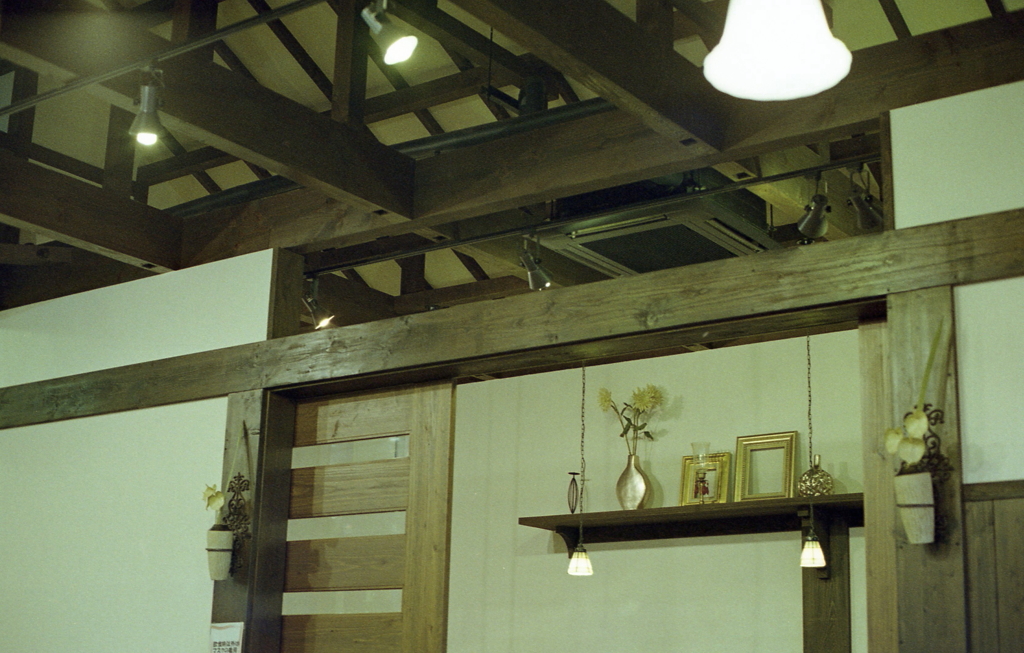 カフェ「支留比亜」