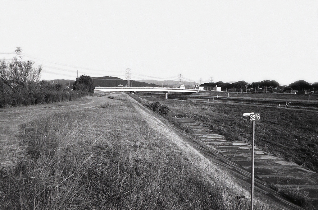 河口（名古屋港）から３２キロ
