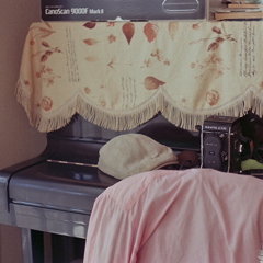 スクエアなトリミングで…