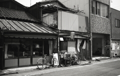 雑貨屋と居酒屋　～旧・大松商店街