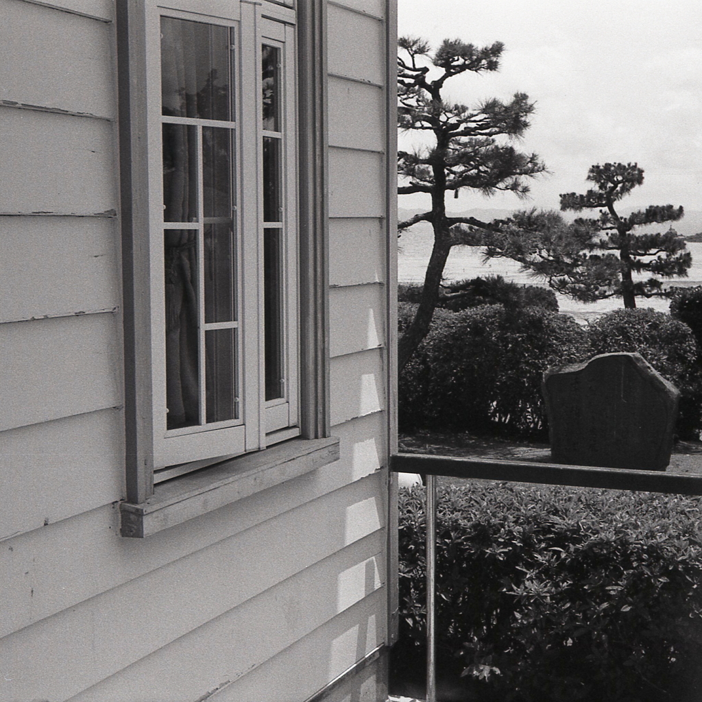 海辺に再建された常盤館