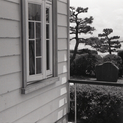 海辺に再建された常盤館