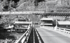 城嶺橋と電車の風景