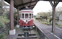 旧谷汲駅の紅白電車