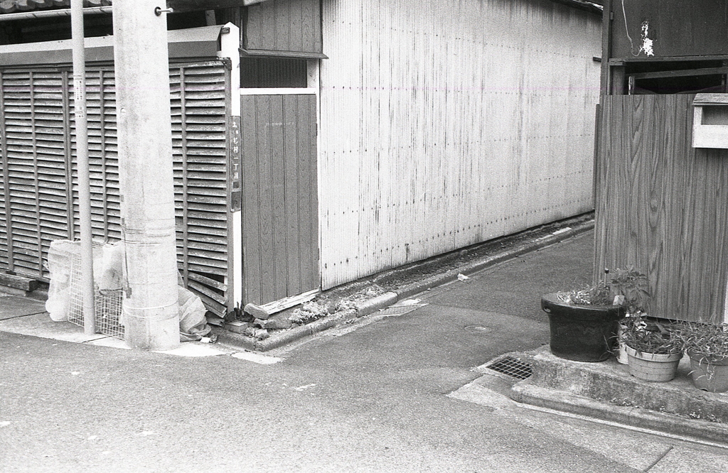 下町の細路地