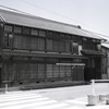 土岐市駅正面の古い建物