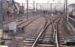 踏切からの猿投駅