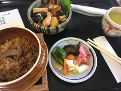 岐阜・八百津の松茸釜めし