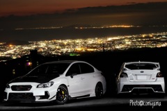 夕焼けと夜景とWRX